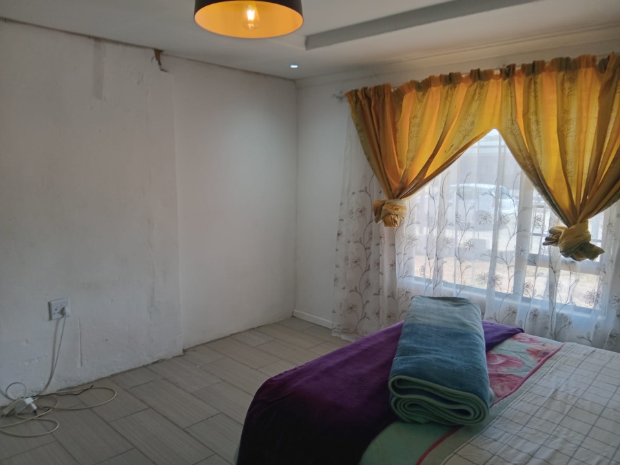 2 Bedroom Property for Sale in Kwa Nobuhle Eastern Cape